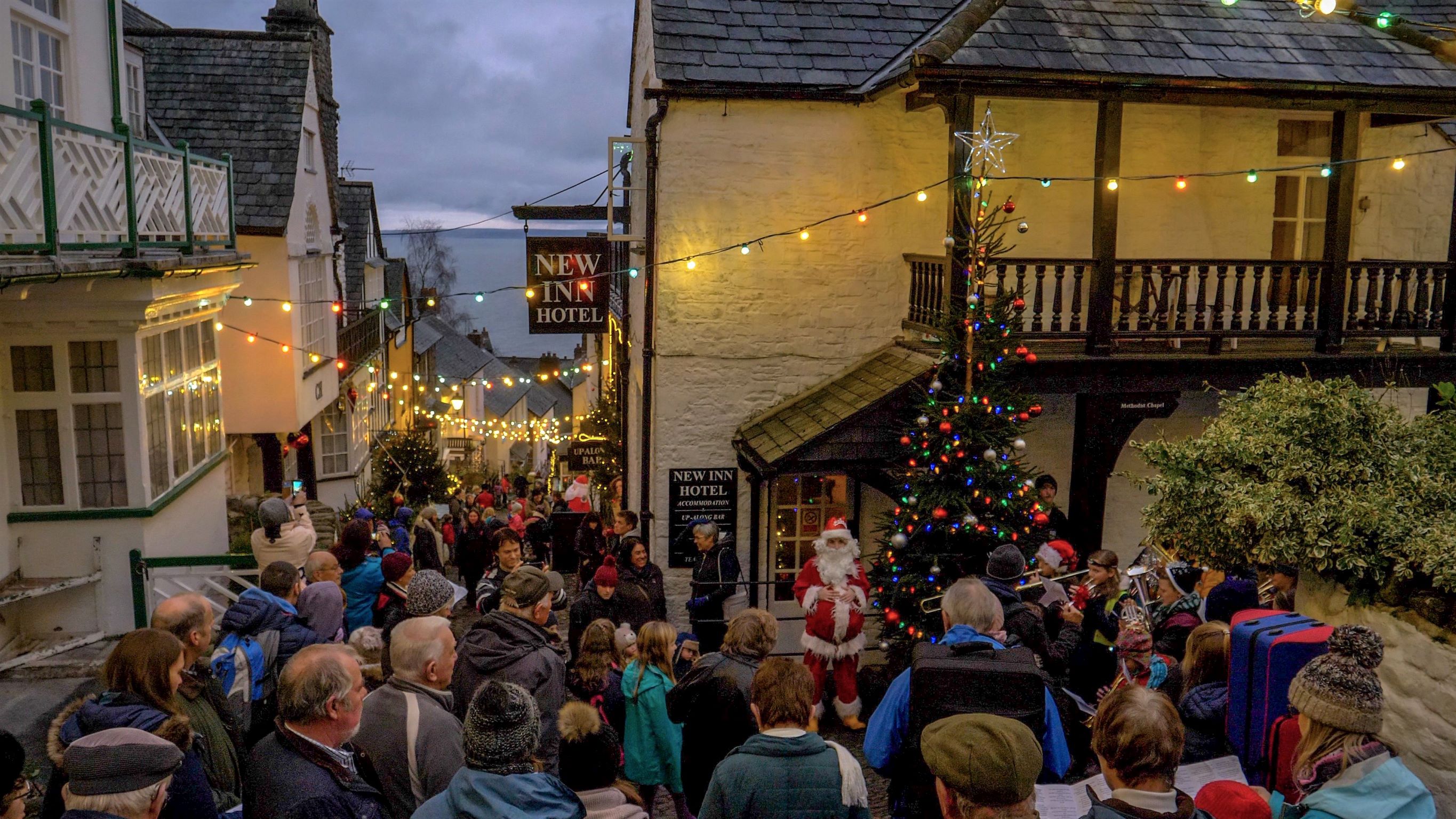 Clovelly Christmas Lights & Mortehoe Tourist/Holiday